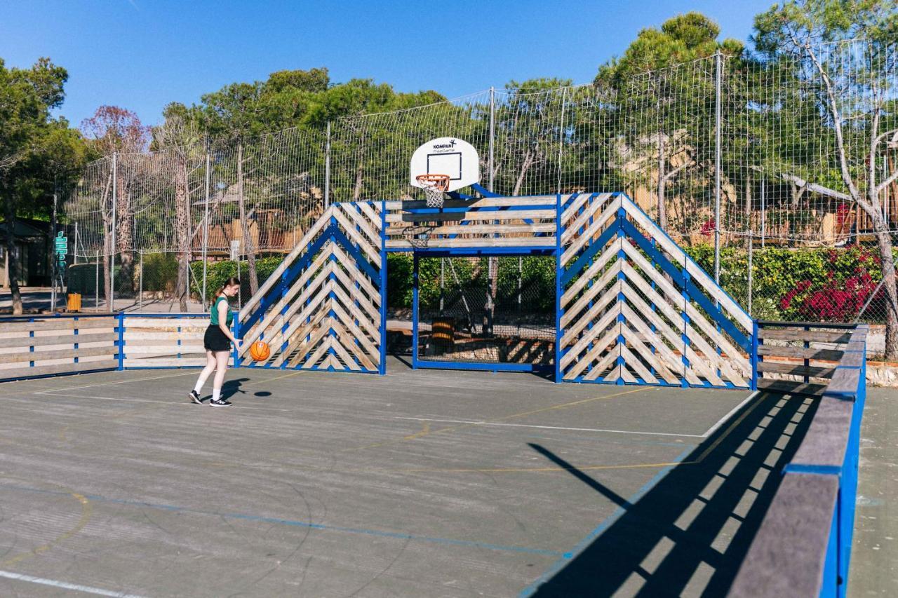 Camping Vilanova Park Vilanova i la Geltrú Dış mekan fotoğraf